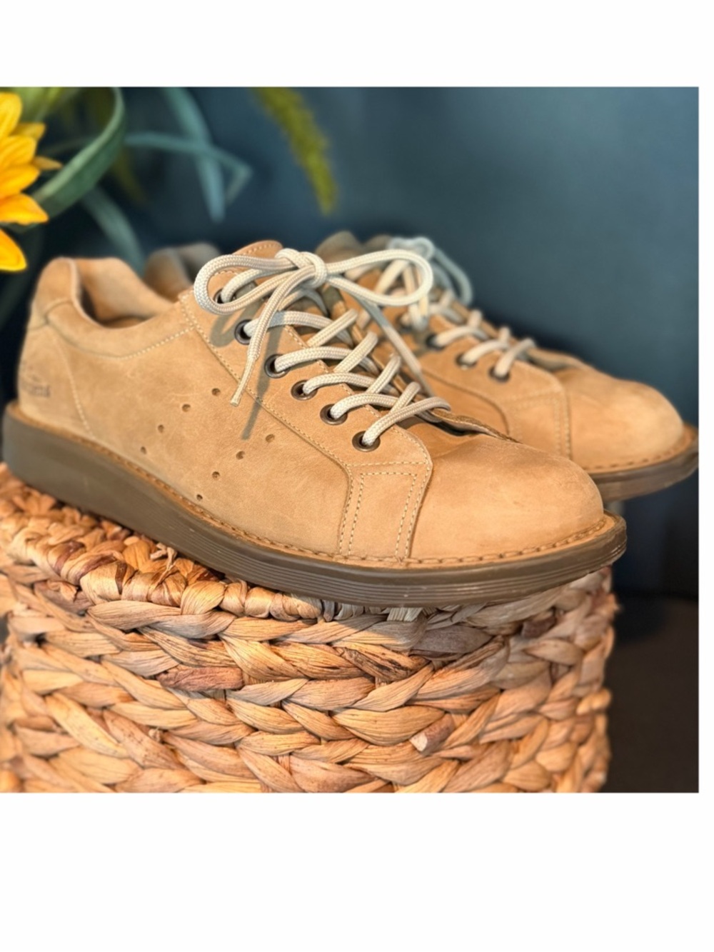 Dr. Martens Vintage Tan Suede Low-Top Oxfords/Sneakers W 10/M9